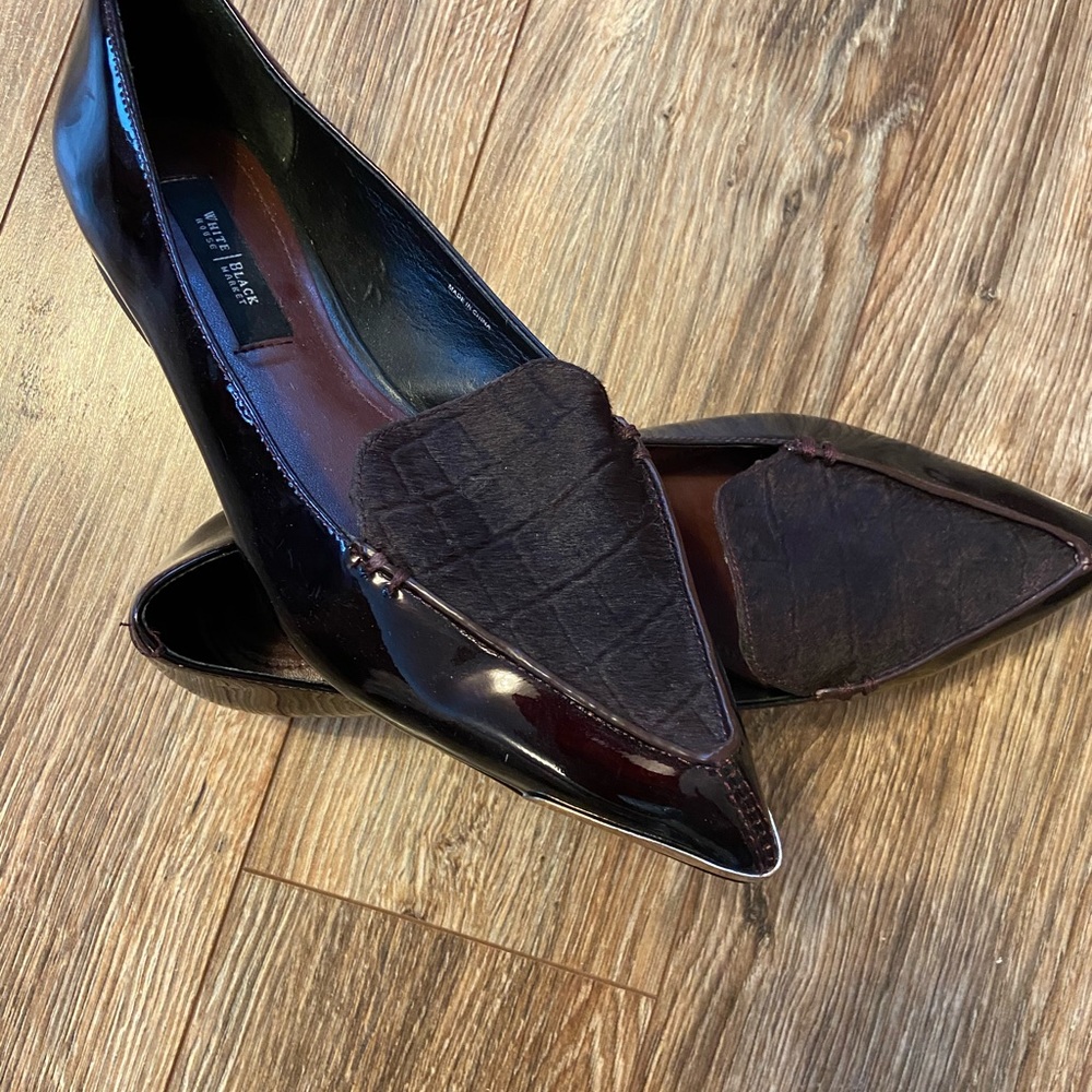 White House Black Market Scarlett Flats, Size 7